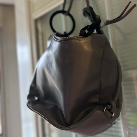 Elegant Gray Women's Bag - Picture 1 of 4